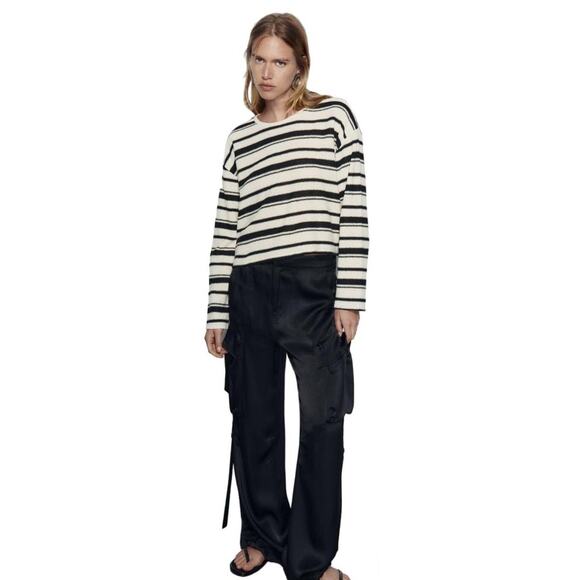 Zara Cropped Rustic Black &‎ Cream Striped Sweater Size Small - Picture 1 of 7